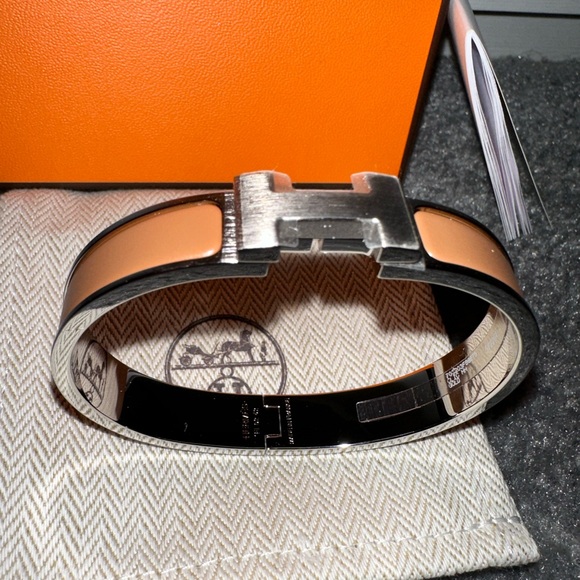 Men’s Hermes Clic HH Bracelet - Size T5 - Gold Mat - NWT - Picture 4 of 7
